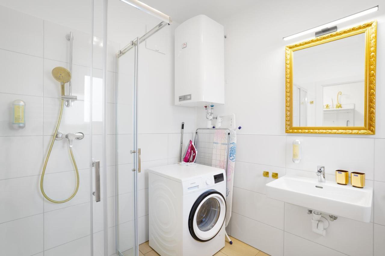 Ct-Gold Apartments - Villach Malina - Nahe Atrio Und Therme Bagian luar foto